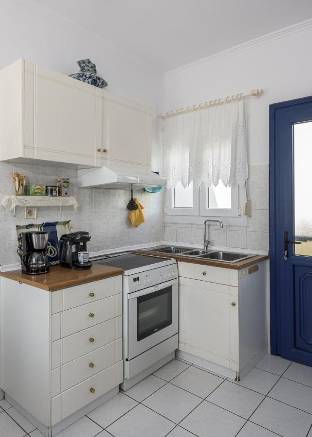 Limestone In Milos Holiday home